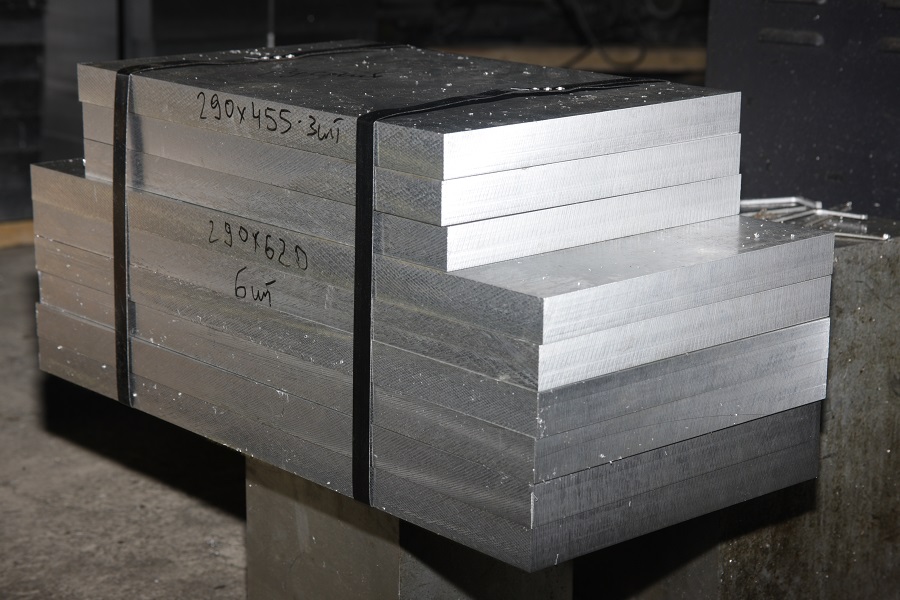 Алюминиевый прокат от 1 кг. Алюминиевые плиты с АТП и РТ-Техприемкой.